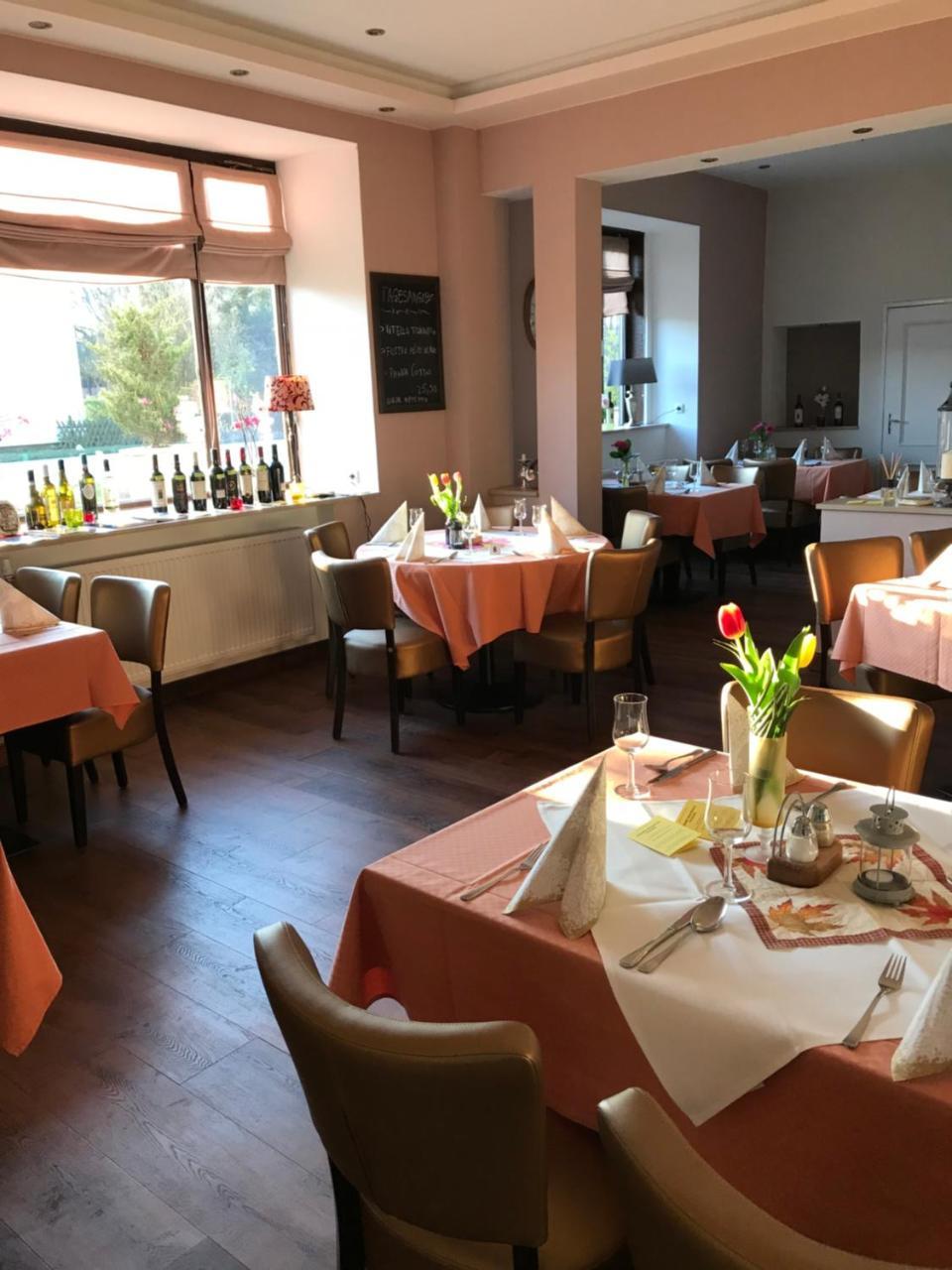 Teramo Restaurant Hotel Muehlenstein Bienenbuettel 외부 사진